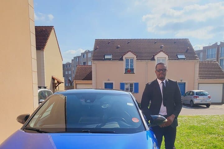 Book a Private Driver in France in Paris in Normandy