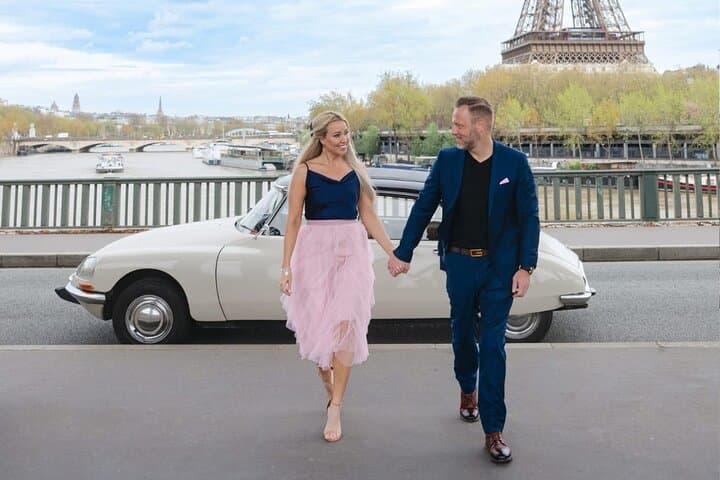 Romantic Tour of Paris in a Vintage Luxury Open-Top French Car