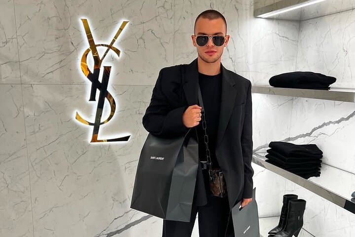 Paris in Vogue: Private Fashion, Shopping & Photoshoot Experience
