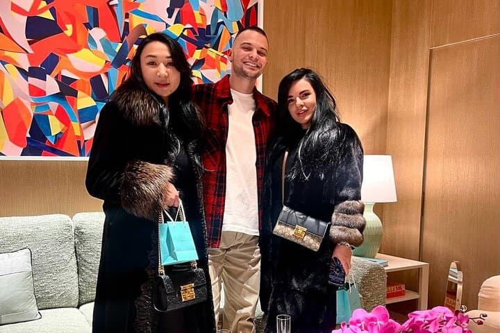 Paris in Vogue: Private Fashion, Shopping & Photoshoot Experience