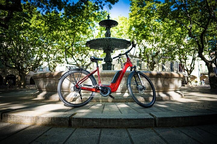 Full day E-Bike rental in the Luberon