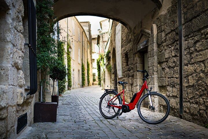 Full day E-Bike rental in the Luberon