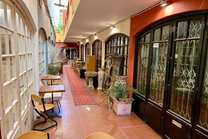 Antiques District