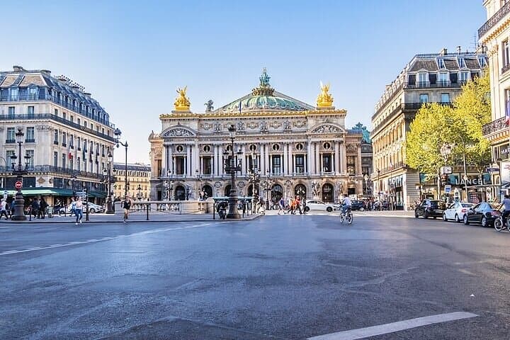 Paris Highlights from Rouen | Private Tour | Guide Optional