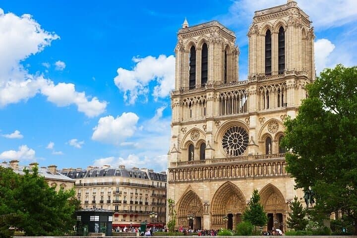 Paris Highlights from Rouen | Private Tour | Guide Optional