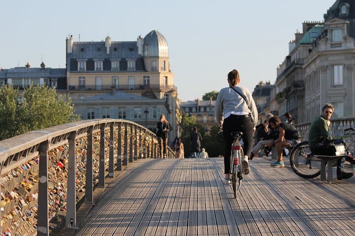 Paris VIP Chauffeur Driven Sightseeing 4hrs, Seine River Cruise
