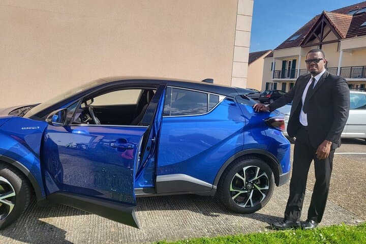 Book a Private Driver in France in Paris in Normandy