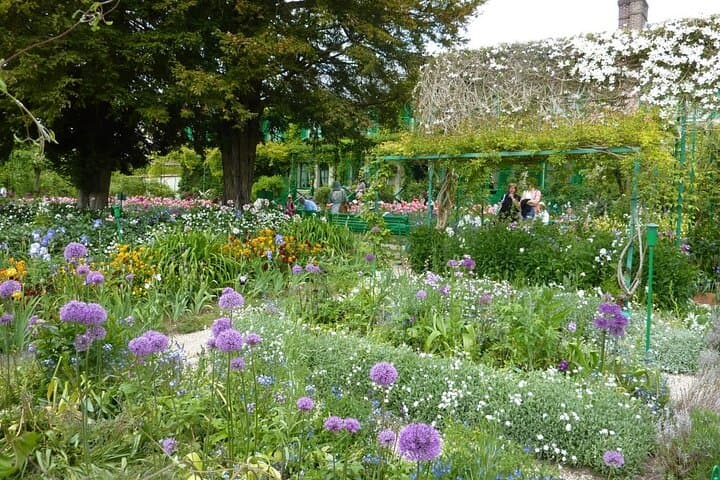 Private Giverny with Minivan