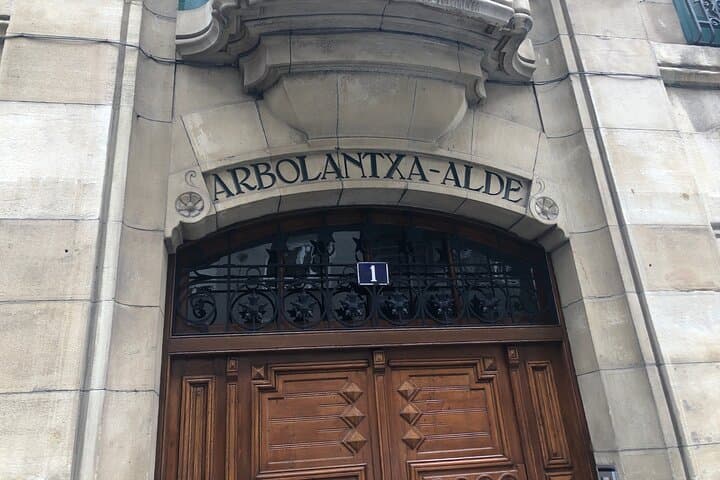 e-Scavenger hunt Rennes: Explore the city at your own pace