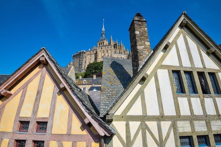 Giverny, Mont Saint-Michel & D-Day Sites-2-Day Tour from Paris