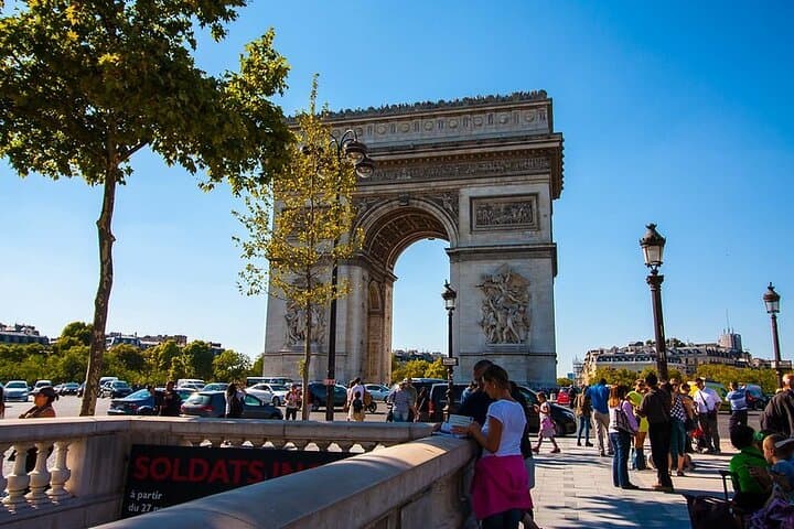 Private tourist guide in Paris! Book your official guide!