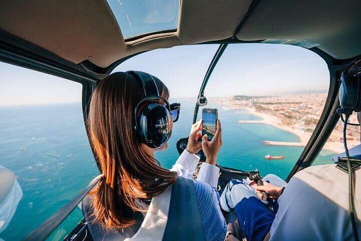 Cannes: Private Helicopter Tour from Croisette (12-60 min)