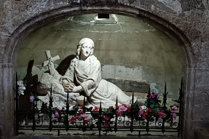Private Tour Marie Madeleine Cave and St Maximin Basilica