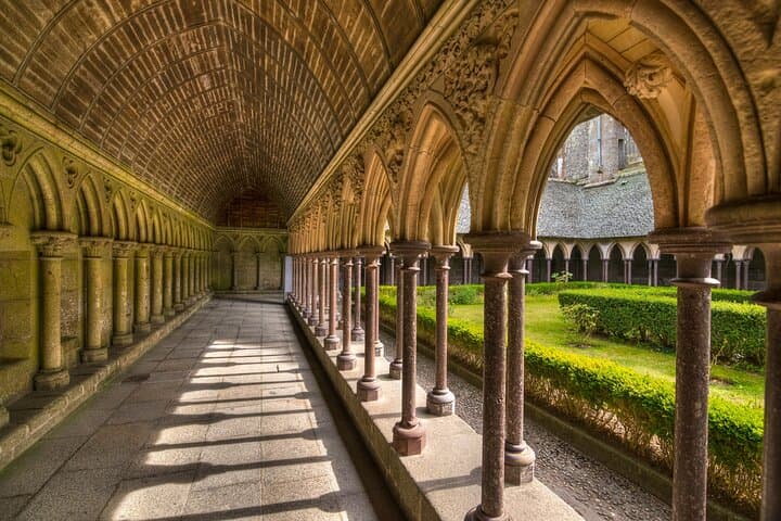 UNESCO World Heritage: Mont St Michel Tour & Lunch from Le Havre