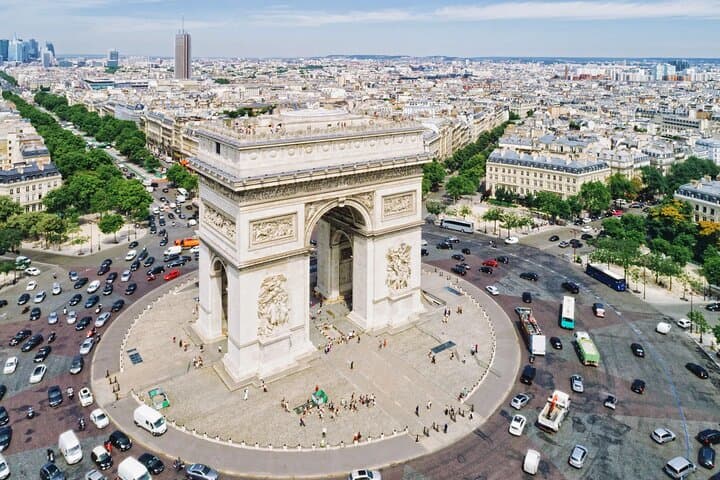 Visit PARIS à la carte Self Tailored Tour