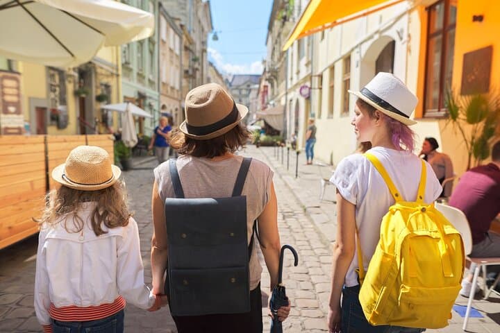 Explore Nice in 60 minutes with a Local
