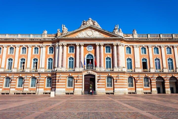 Explore Toulouse in 60 minutes with a Local