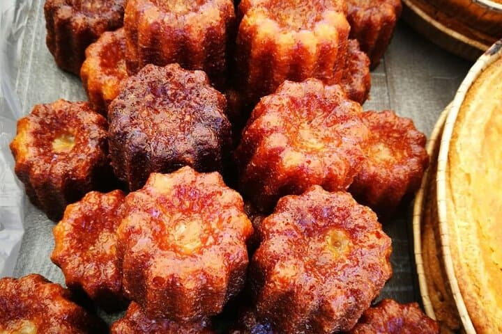The Ultimate Bordeaux Pastry & History Tour!