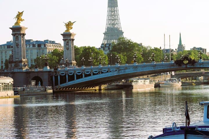Giverny & Honfleur VIP Private Day Trip from Paris or Le Havre