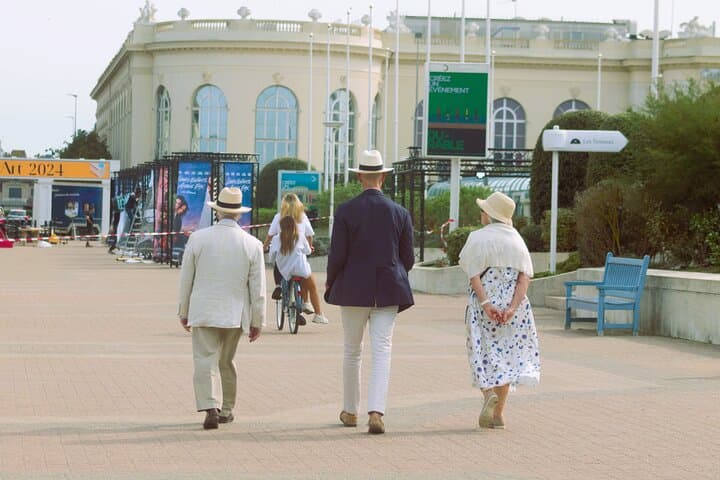Paris VIP: Normandy D-Day Beaches Villages Chauffeur Driven 12hrs