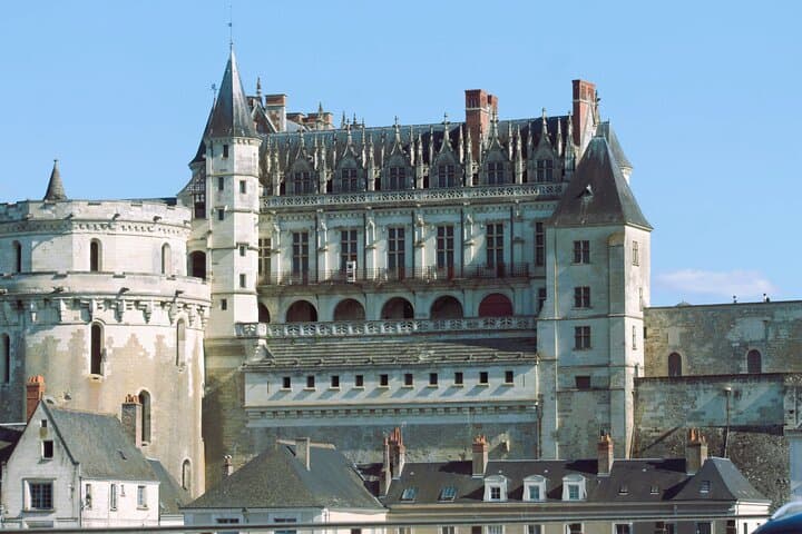 Paris VIP: Loire Valley Castles VIP Chauffeur Driven Tour 12hrs