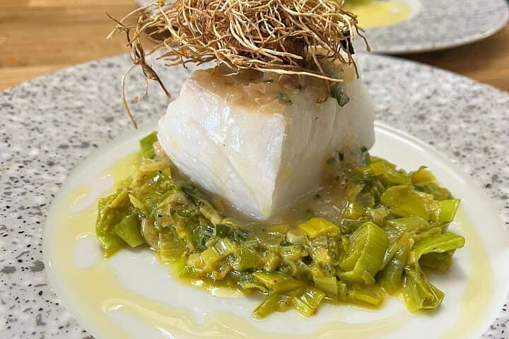 Gastronomic experience in a Marseille Refined Castle