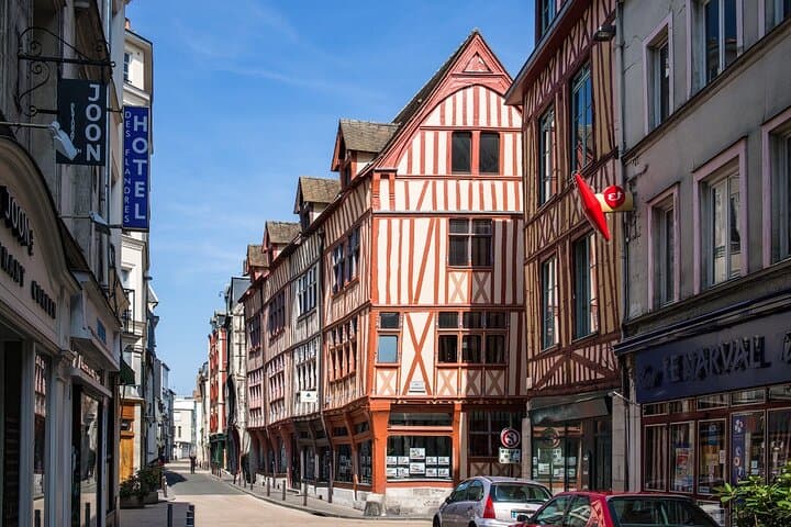 Normandy Day Trip: Rouen , Etretat , Deauville from Paris