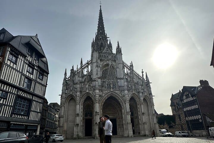 Normandy Day Trip: Rouen , Etretat , Deauville from Paris