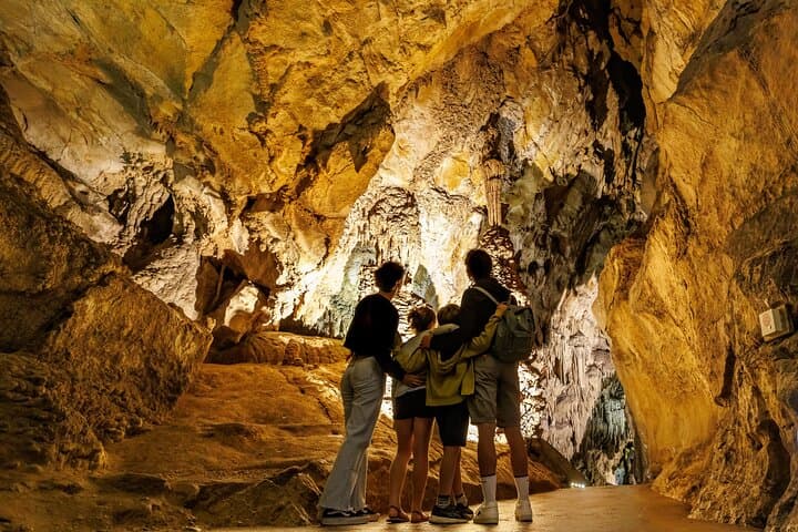Self-guided tour of the Caves of Cerdon