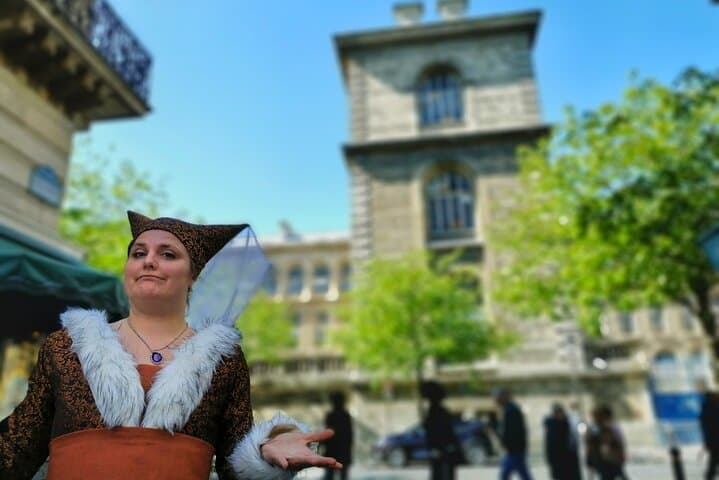 Unusual Guided Tour of Ile de la Cité Narrated by Isabeau