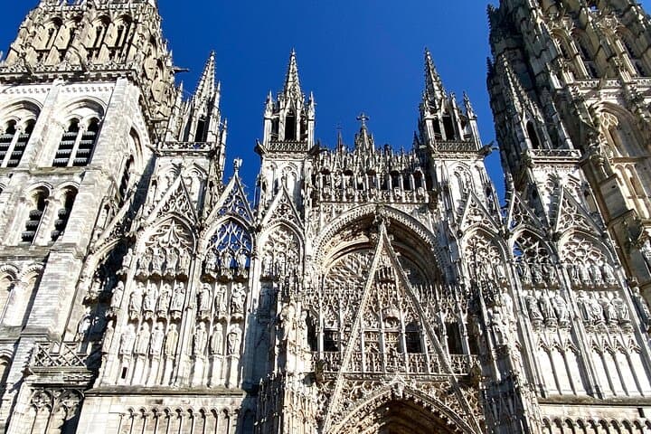Normandy Highlights Etretat Honfleur Rouen Private from Paris