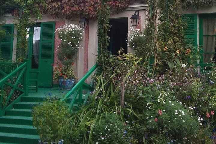 Escape to Giverny and Rouen from Le Havre