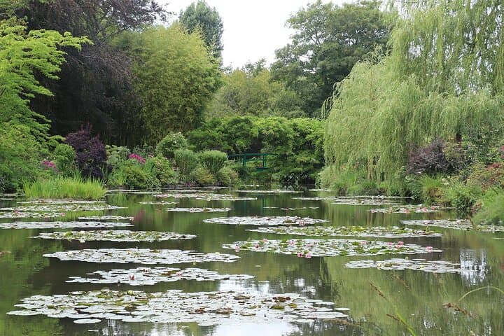 Escape to Giverny and Rouen from Le Havre