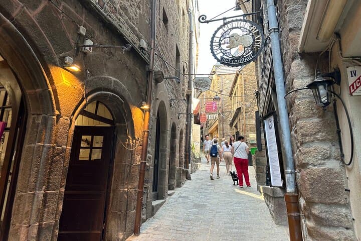 Private Mont-Saint-Michel with Guide & Calvados