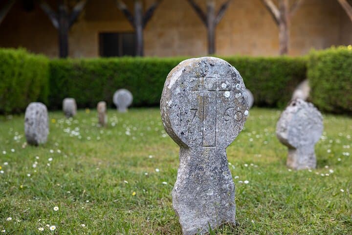 Sensory experiences at La Commanderie de Lacommande