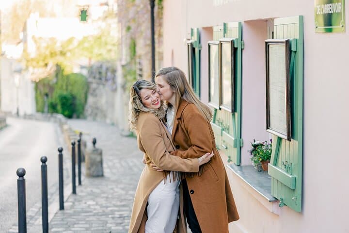 Paris - Private Photoshoot for Couples with a Local Photographer