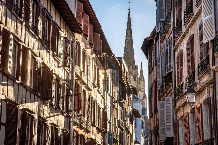 Bayonne walking tour
