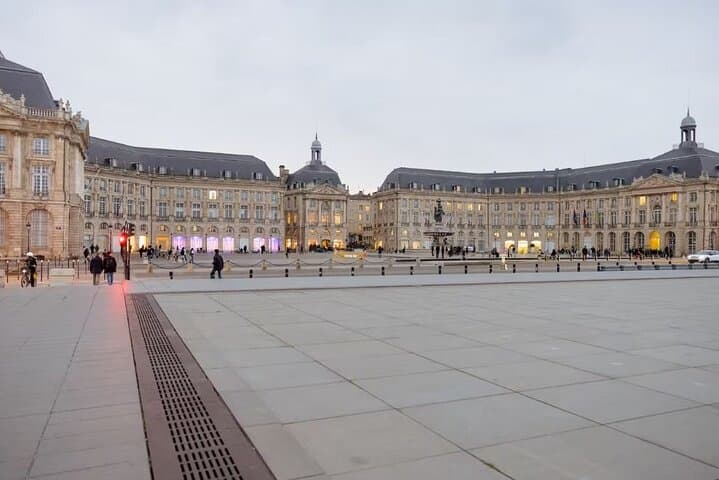 Bordeaux Awakens Private Sunrise Serenity Morning Tour