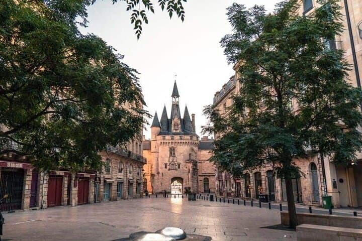 Bordeaux Awakens Private Sunrise Serenity Morning Tour
