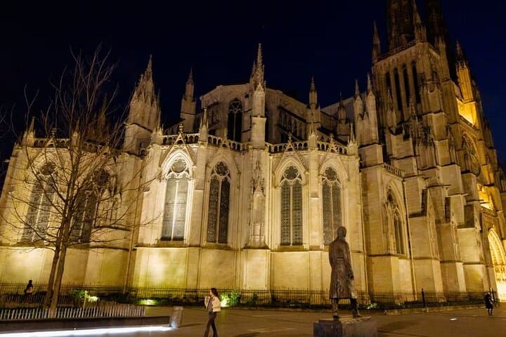 Midnight Bordeaux History, Legends and Photography Tour