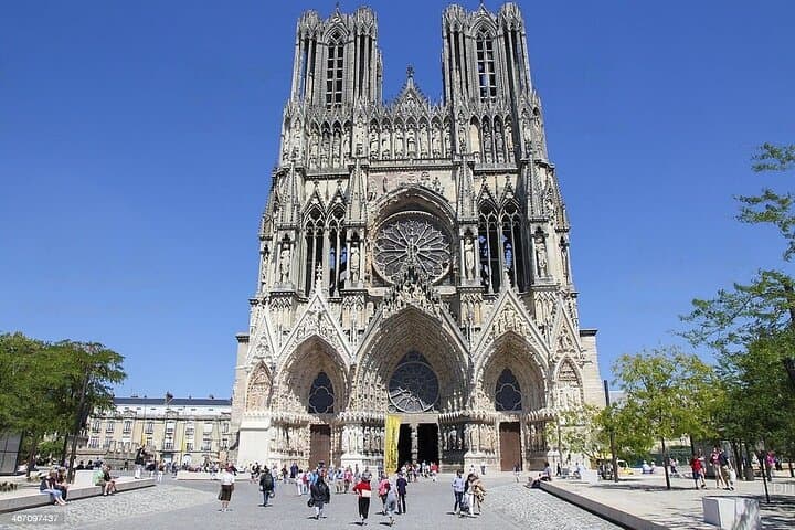 Champagne Day Trip from Paris – Reims & Epernay Private Tour