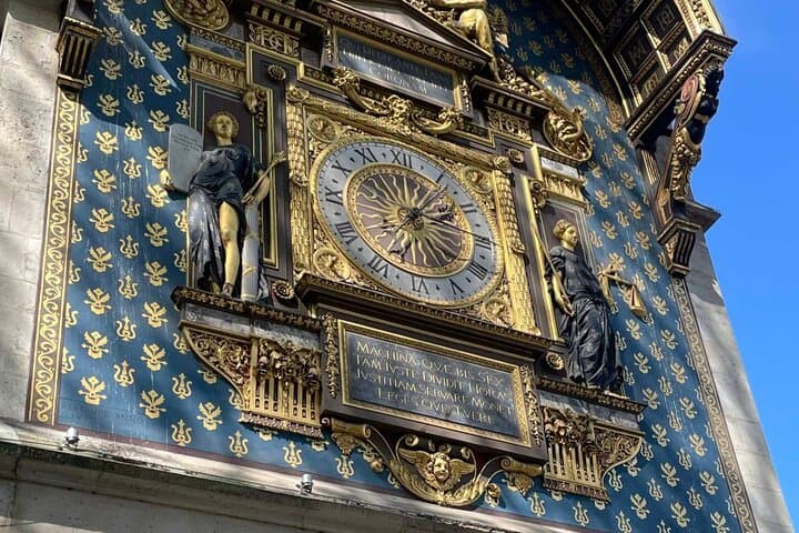 Before Sunset: A Self-Guided Walking Tour Through Paris
