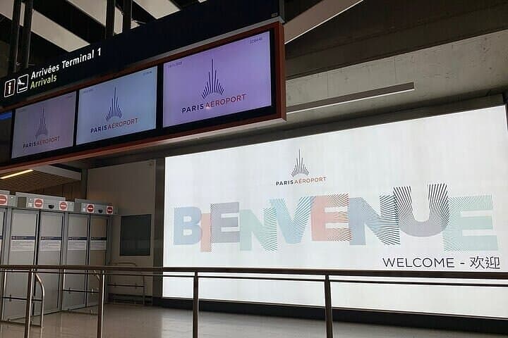 Travel serenely with our transfer Paris - Aéroport CDG