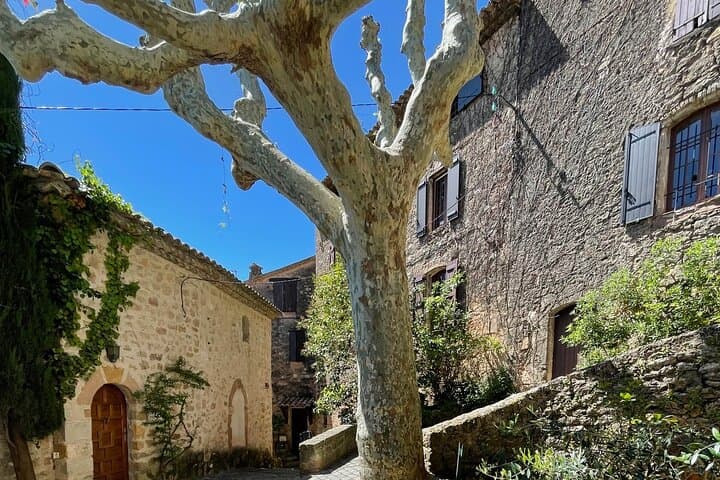 Every street in the village
brings its charm