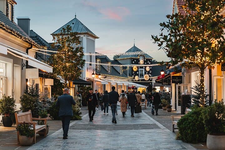 Private Tour to La Vallée Village