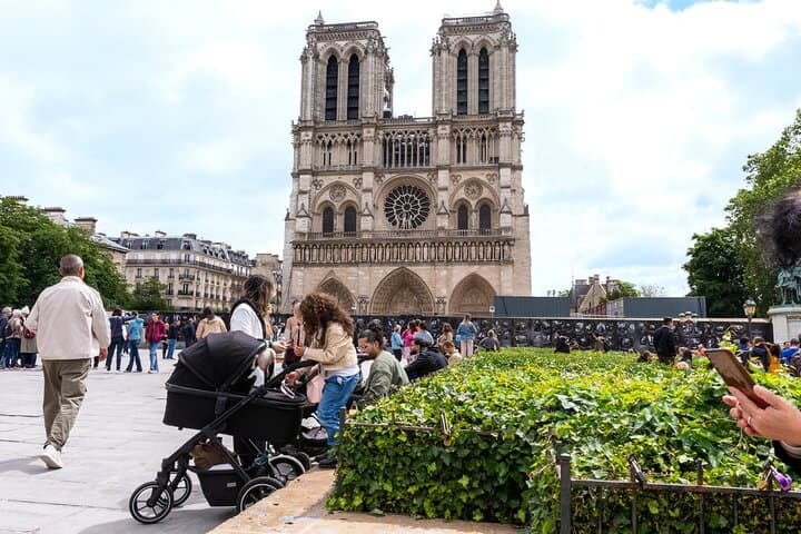 Witness the exterior of the Notre Dame, risen from ashes again following it devastating fire.