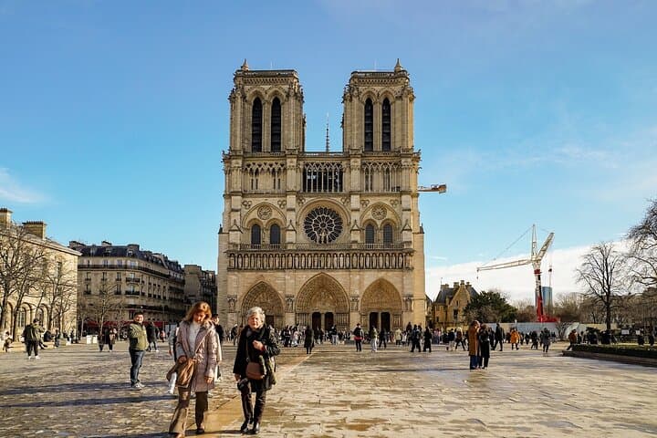 Paris: Notre-Dame Cathedral Interior & Ile de la Cité Guided Tour
