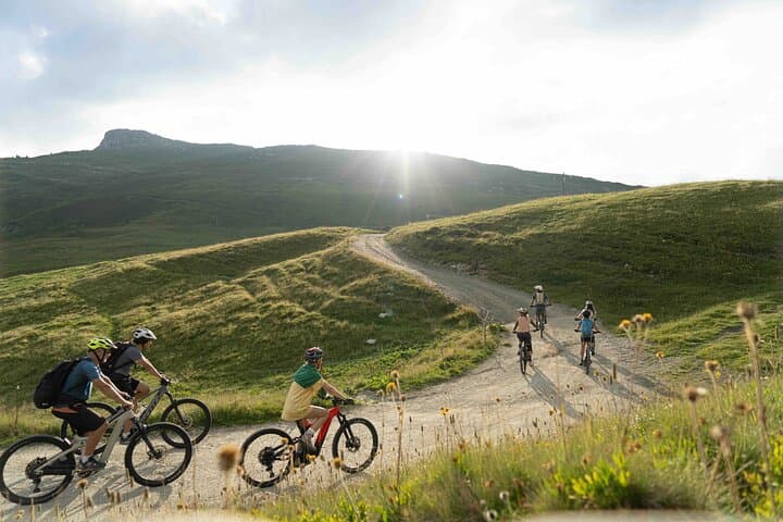 Chamonix: eBike tour around the Mont Blanc advanced level