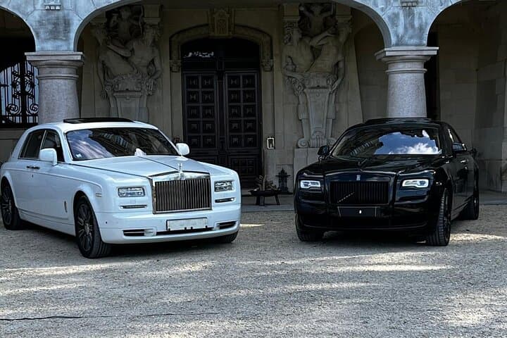 Black & White Rolls-Royce Phantom & Ghost Paris Tour