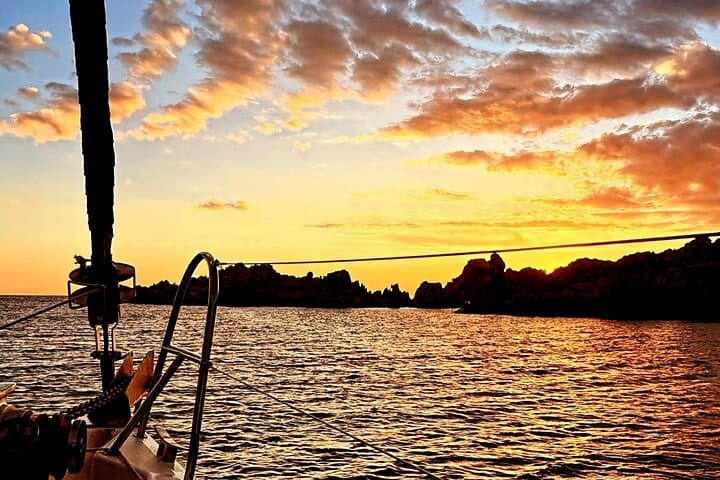 Bonifacio sailing 7h Luxury Relaxation Sublime landscapes